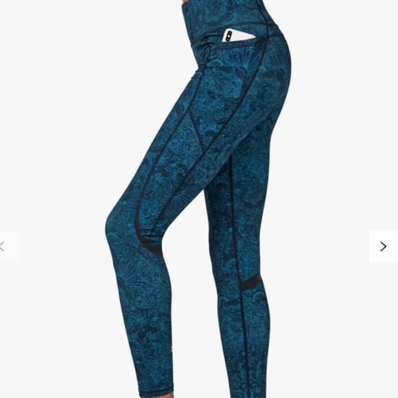 Sweaty Betty Beatle Blue Doodle Zero 